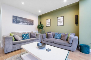 Bright & Spacious 3-Bed, 2-Bath Home in Graylands Close